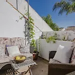 Mb-Spacious Townhouse With Private Pool