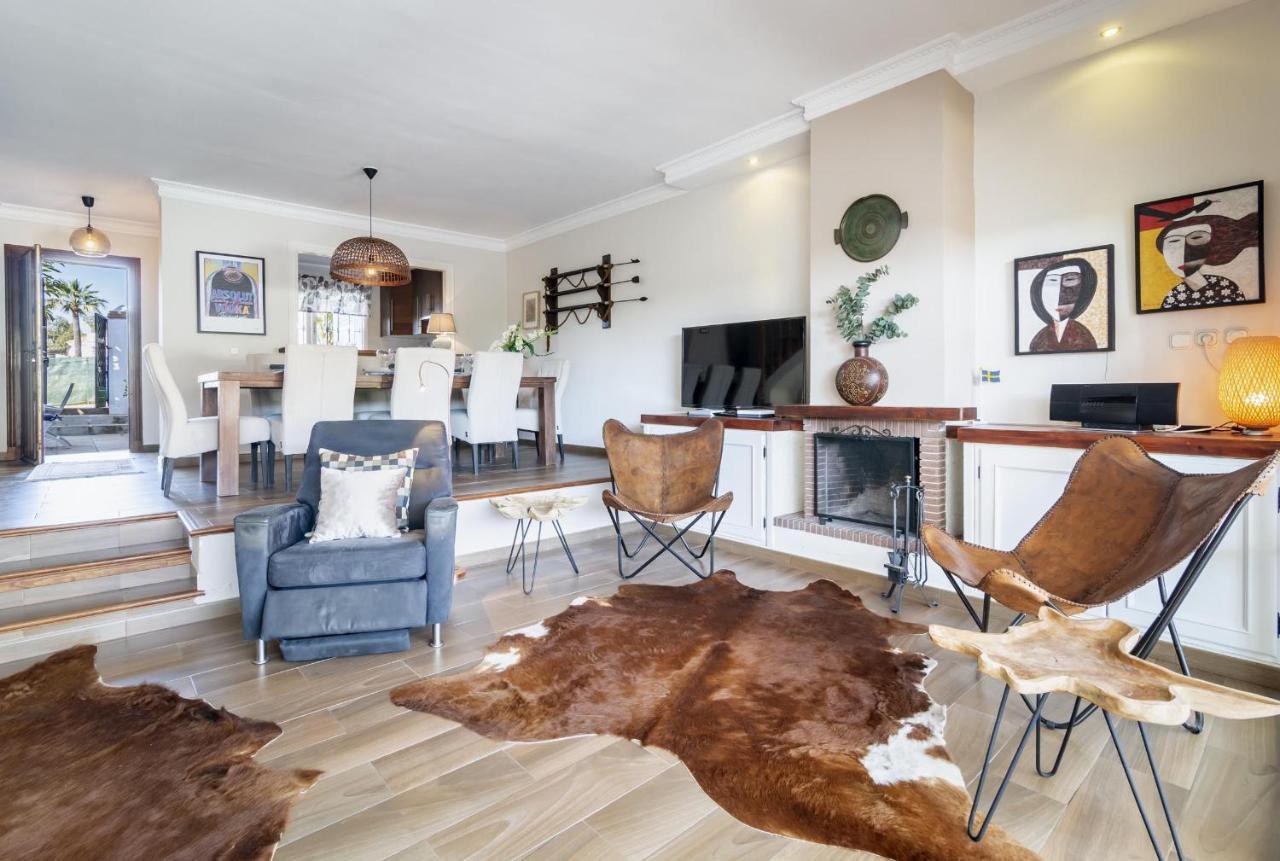 Mb-spacious Townhouse With Private Pool Сasa de vacaciones Estepona